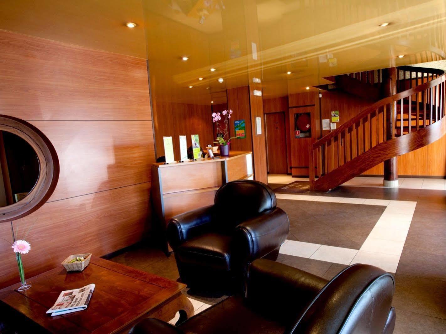 Logis Hotel Le Relais Biscarrosse Exterior photo